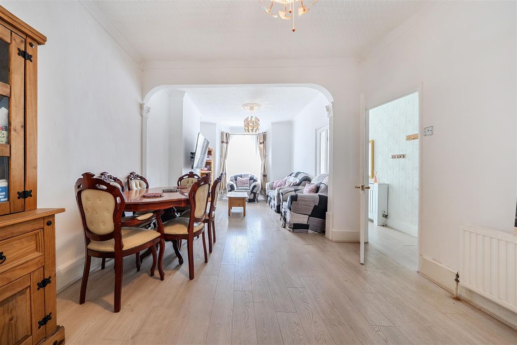 Property photo 3 of 16 03.Jpg