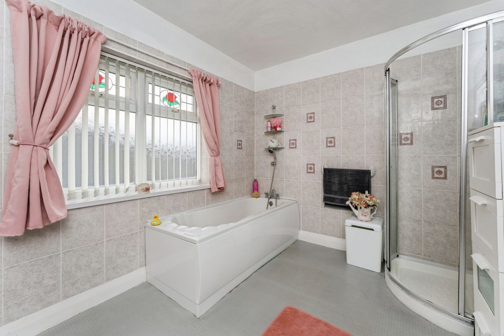 Property photo 2 of 19 Pbox-Img.Jpg