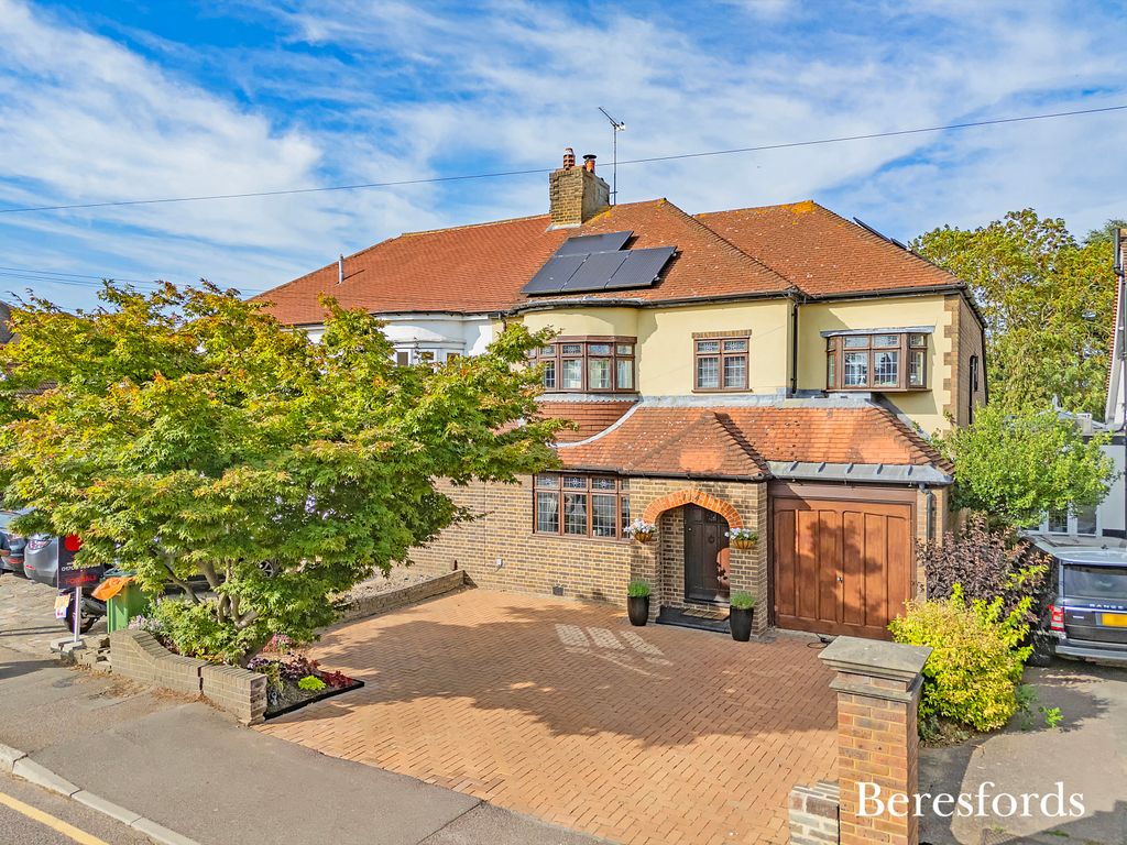 Property photo 1 of 27 Picture No. 05