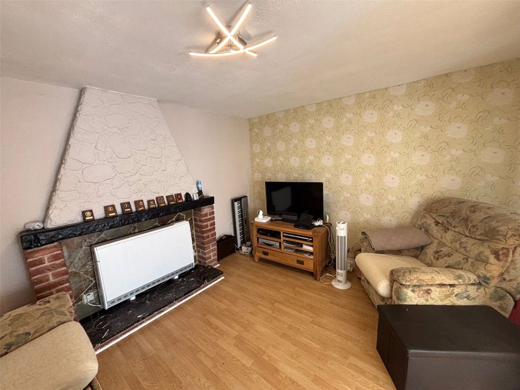 Property photo 3 of 15 Picture No. 11