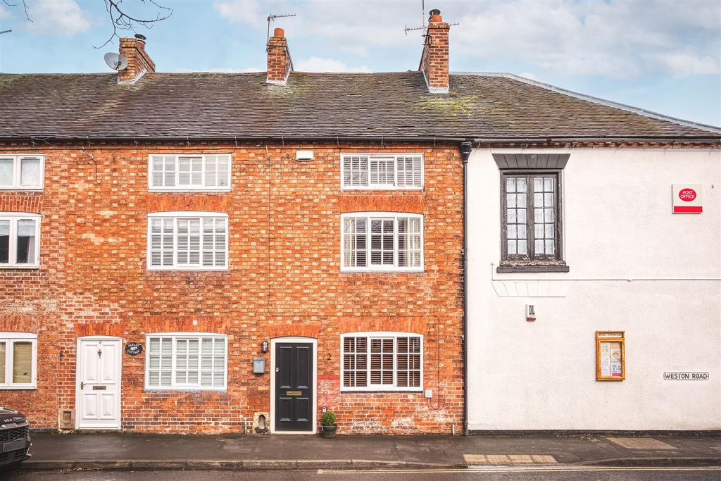 Property photo 1 of 34