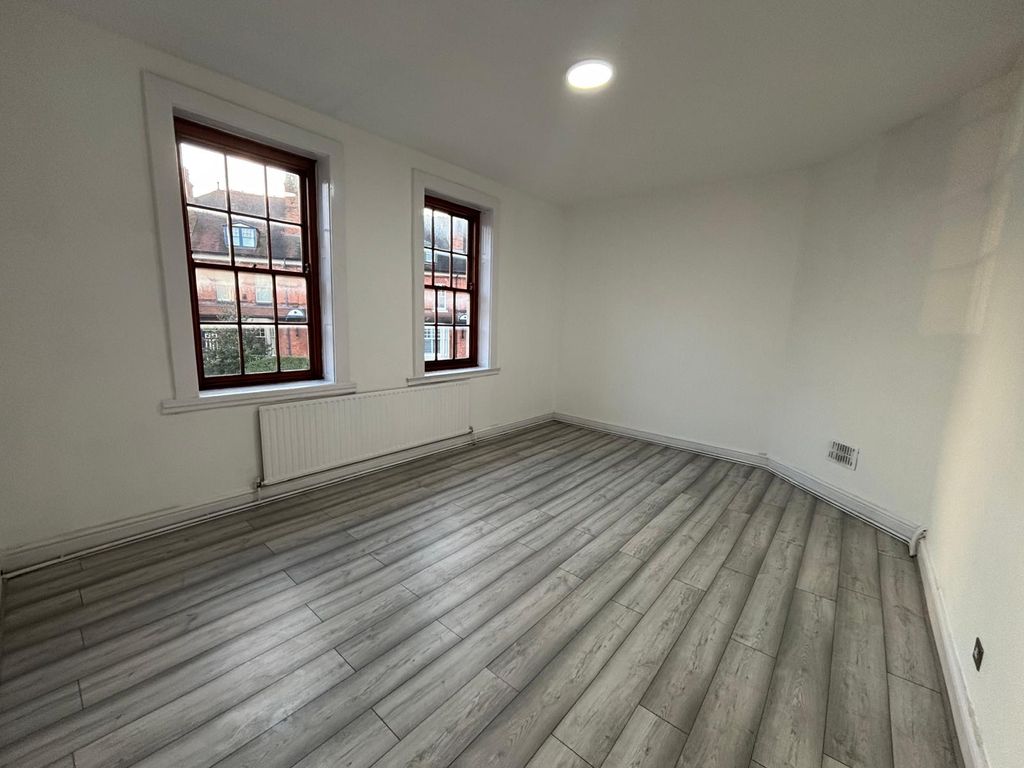 Property photo 3 of 6 Image