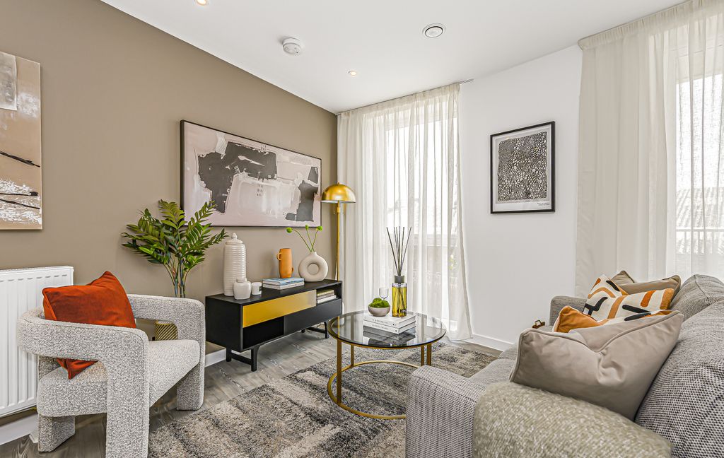 Property photo 1 of 18