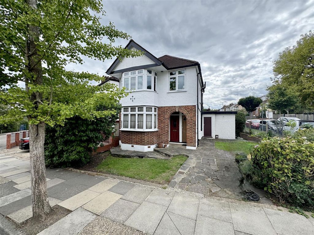Property photo 1 of 14 11c6Ea1F-20c9-4B26-986c-1714Ea79933A.Jpg