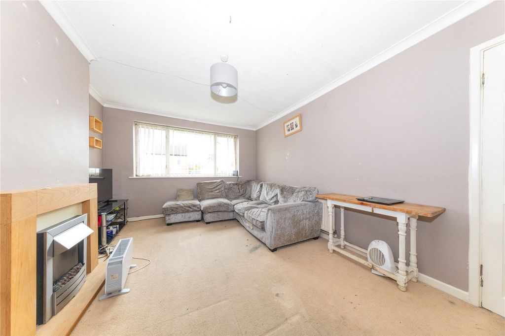 Property photo 3 of 16 Picture No. 18