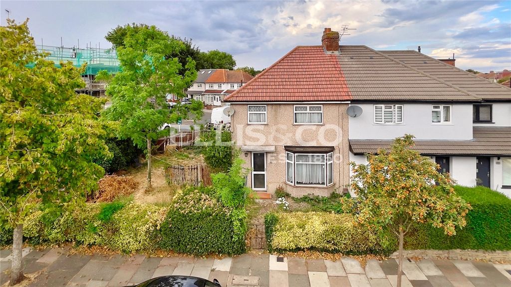 Property photo 1 of 31 Picture No. 03