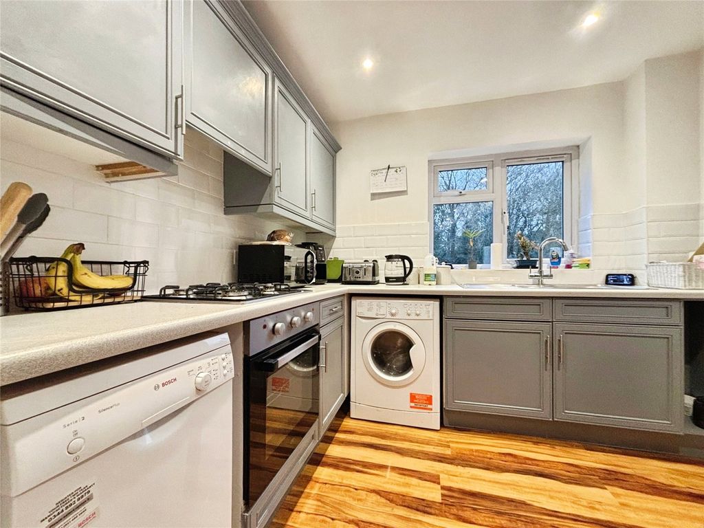 Property photo 2 of 10 Picture No. 03