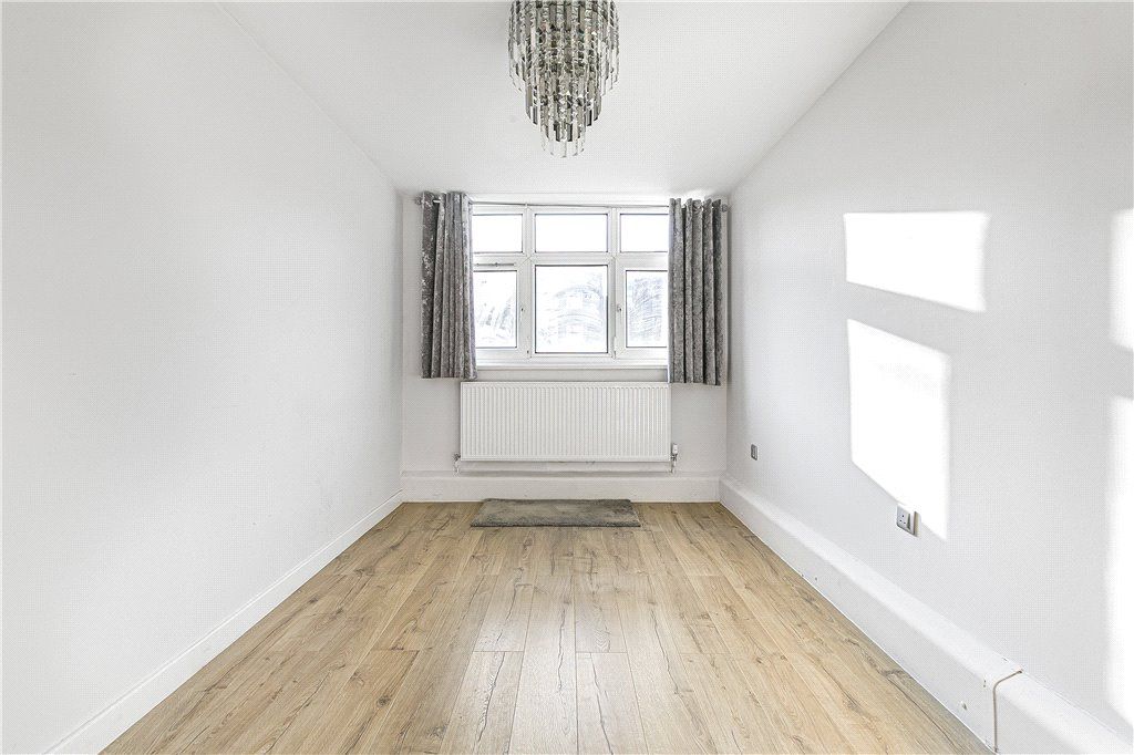 Property photo 3 of 13 Bedroom