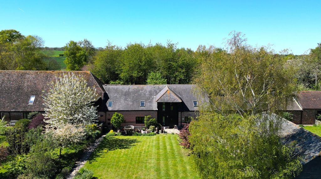 Property photo 1 of 23 2 Dene Farm (7)