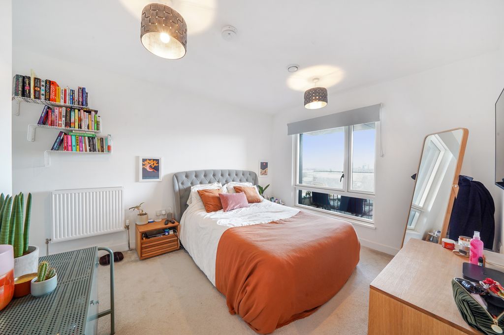 Property photo 1 of 14 Flat 29, Eastern Point - X1Vywcvzhlgu8Dpvbemf