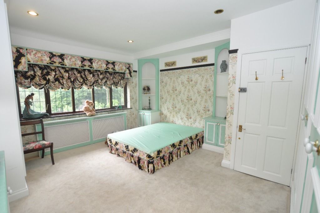 Additional image 9 of 5 bed detached house for saleLondon Road, Luton LU1
