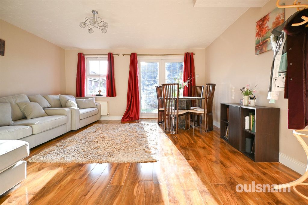 Property photo 3 of 24 Picture No. 02