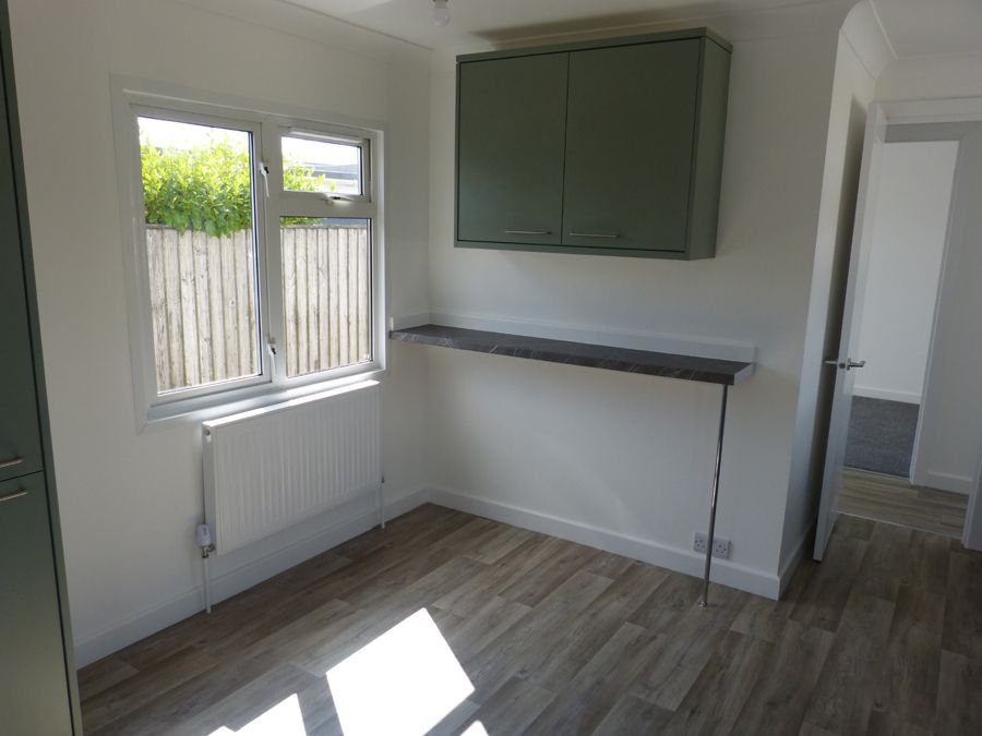 Property photo 3 of 11 Kitchen