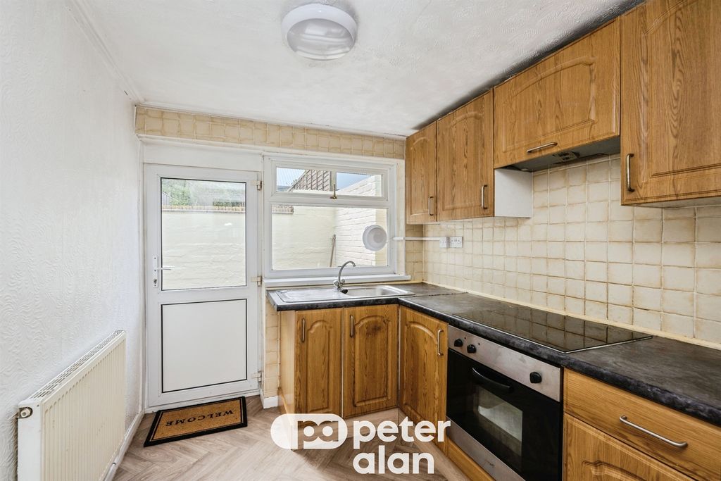 Property photo 2 of 11