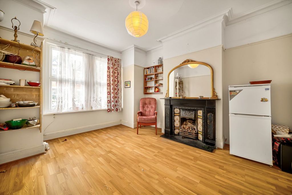 Property photo 2 of 5