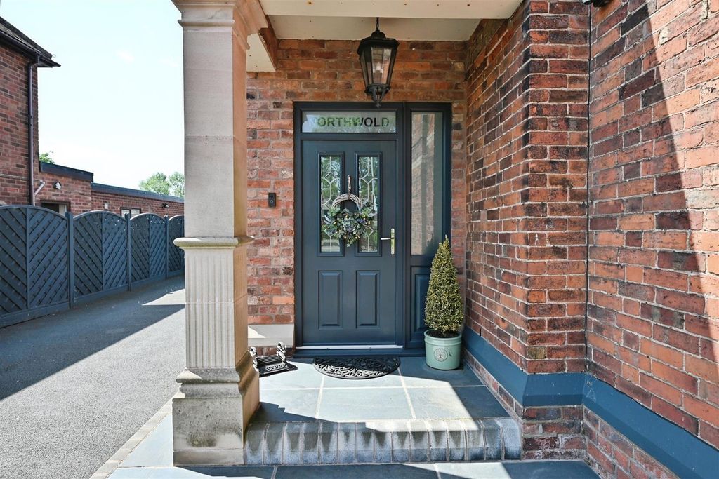 Additional image 7 of 5 bed detached house for saleEccleshall Road, Stafford ST16