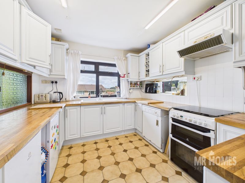 Property photo 2 of 42 Photo 8