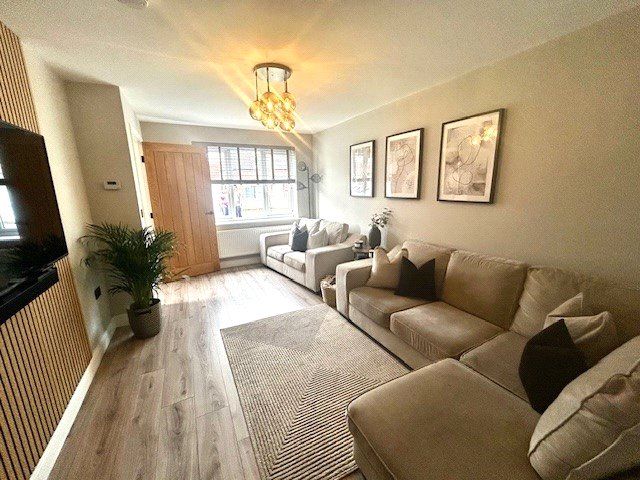 Property photo 3 of 13 Picture No. 02