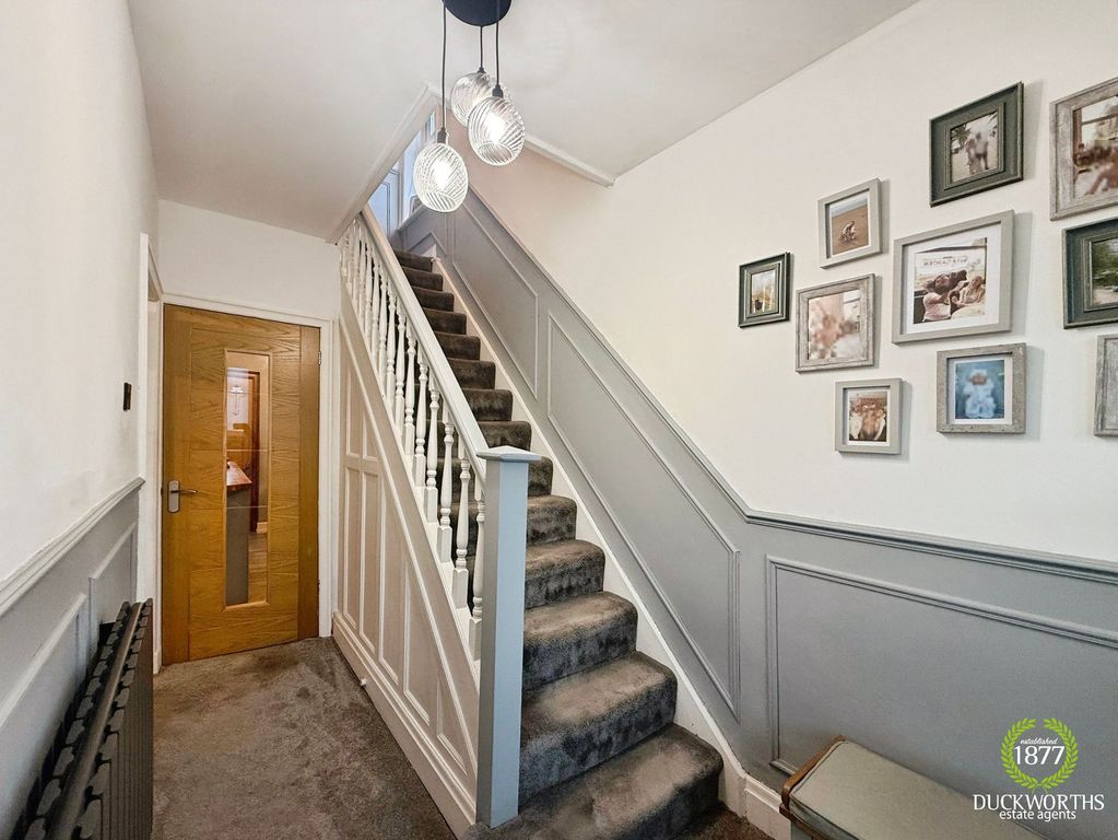 Property photo 2 of 30