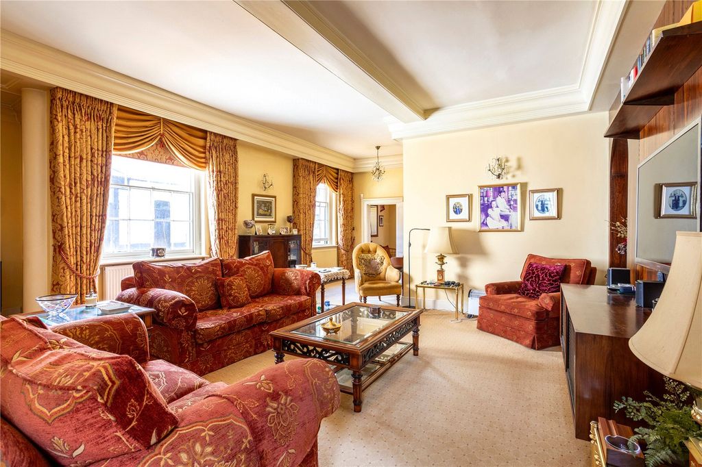 Property photo 3 of 18 Reception Room