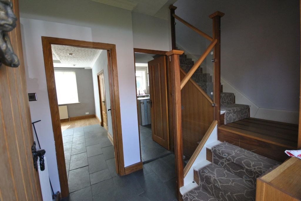 Property photo 1 of 9 Entrance.Jpg