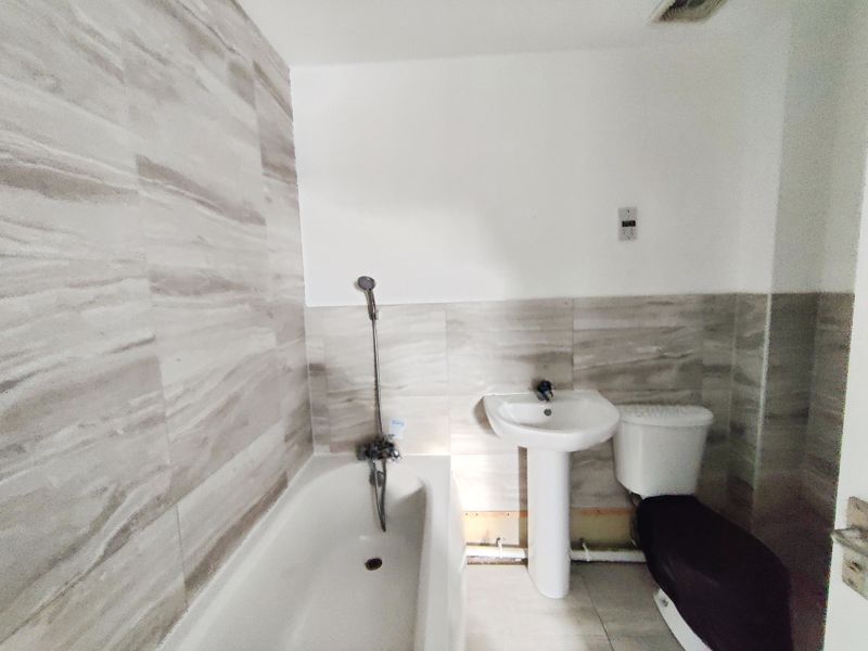 Property photo 3 of 8 Photo 1