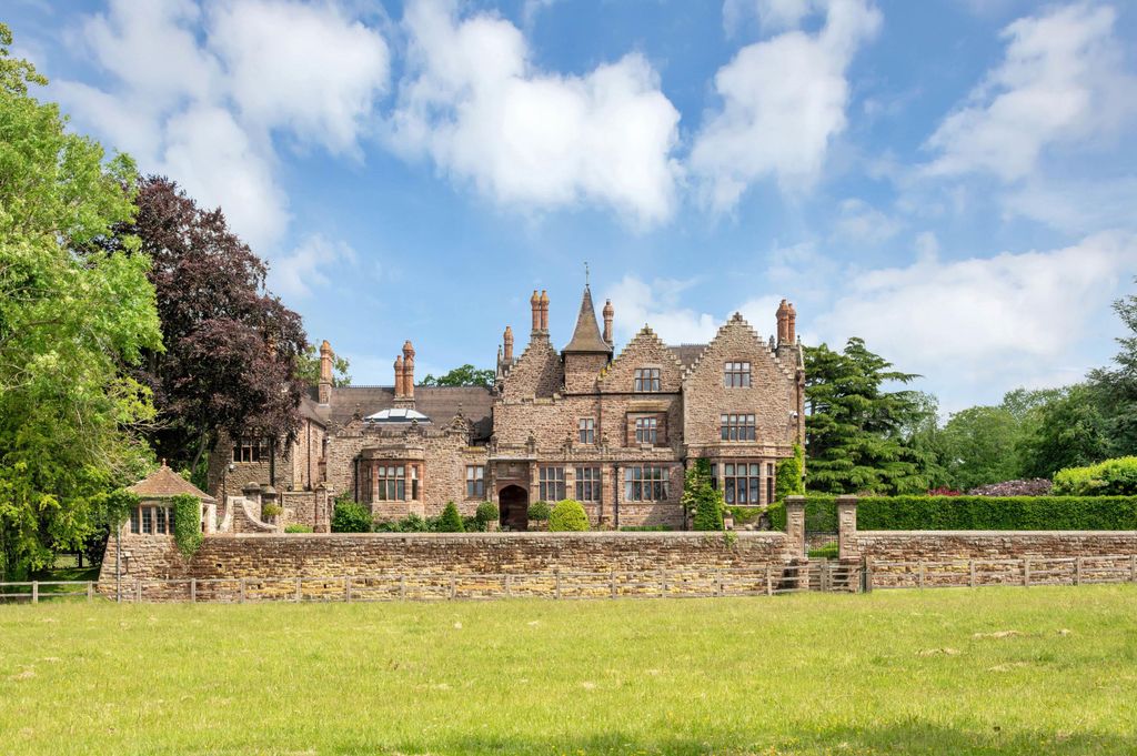 Property photo 3 of 40 Little Onn Hall