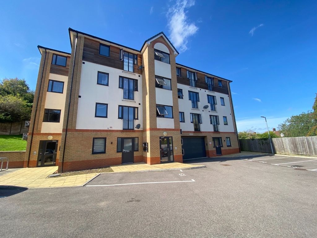Property photo 1 of 7 2067350