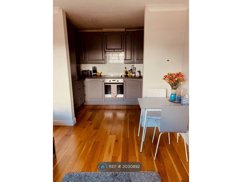 Property photo 3 of 4 Kitchen