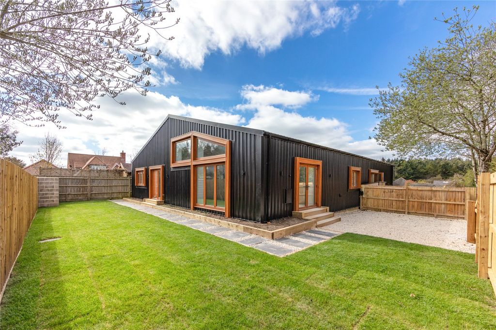 Property photo 1 of 12 External House