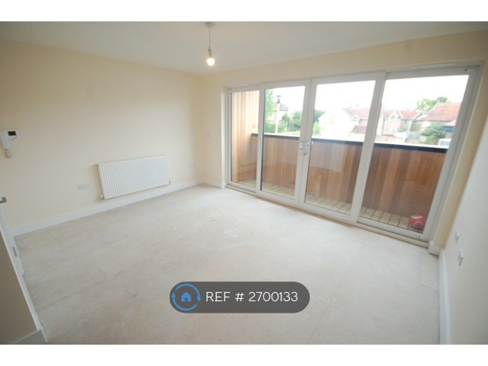 Property photo 2 of 6 Lounge