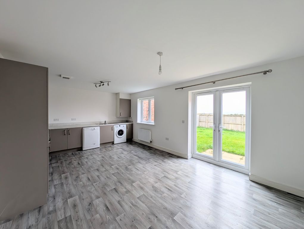 Property photo 2 of 24 Picture No. 22