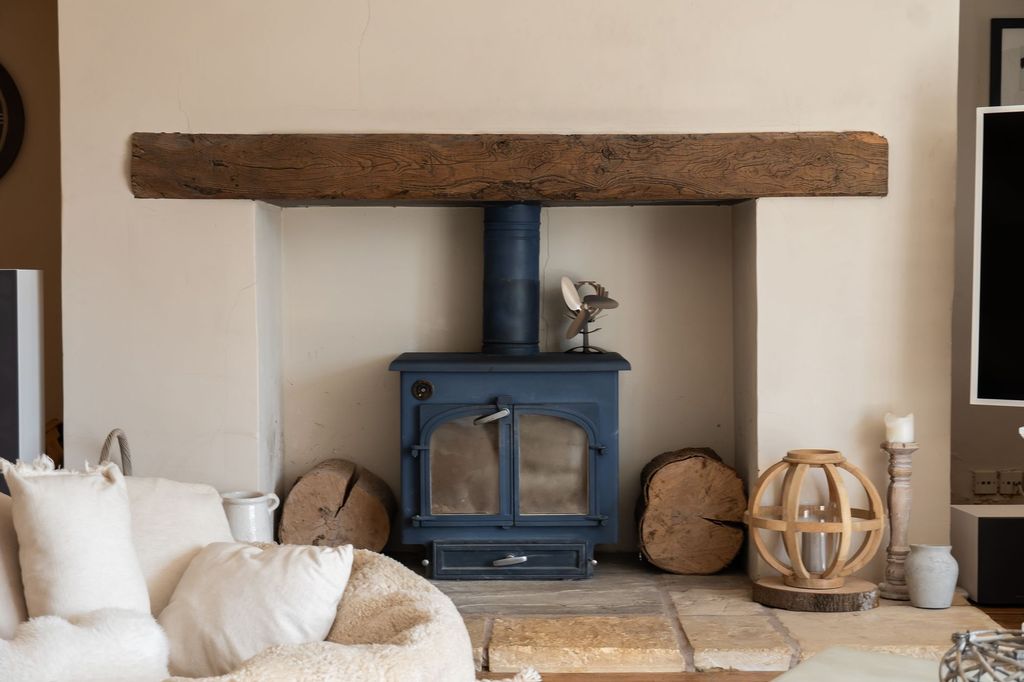 Property photo 3 of 39 Wood Burner