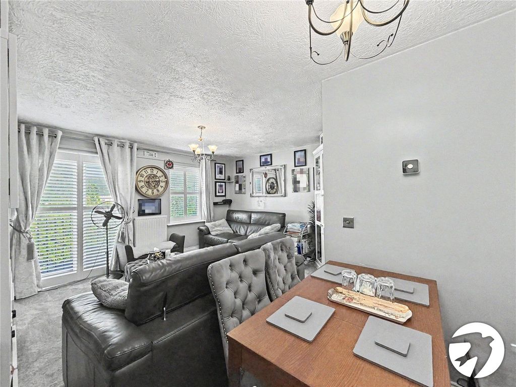 Property photo 3 of 16 Lounge/Diner