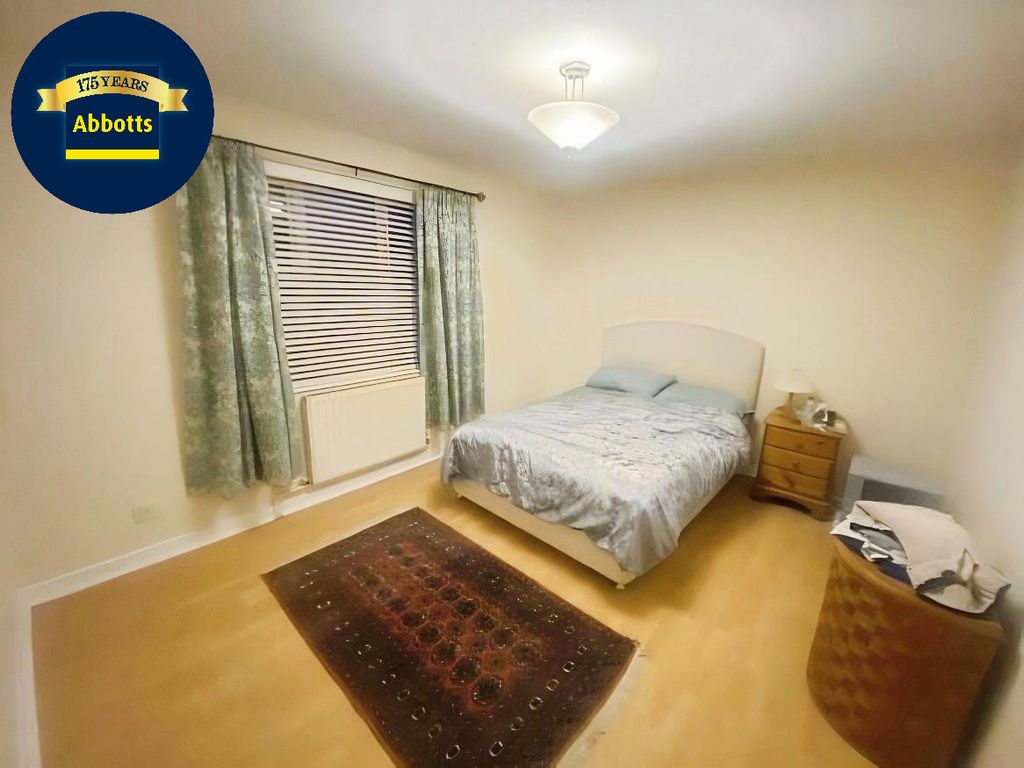 Property photo 3 of 6