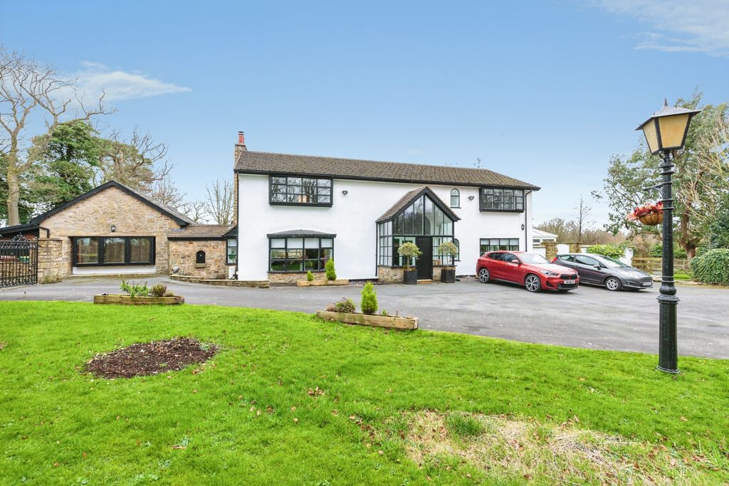 Property photo 1 of 41 Exterior Front