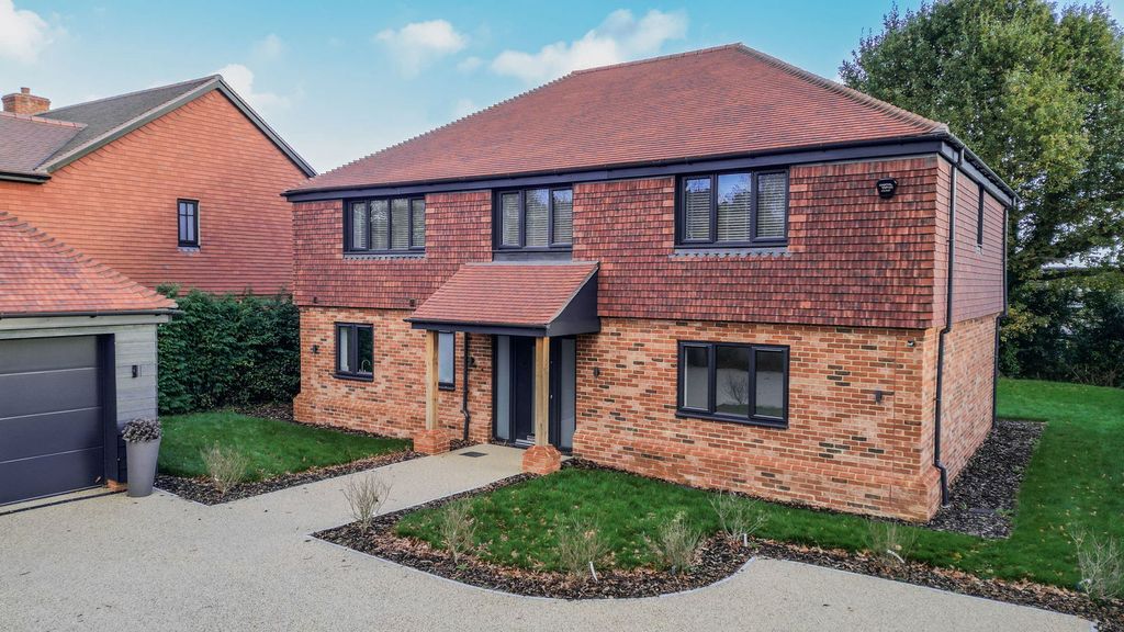 Property photo 2 of 16