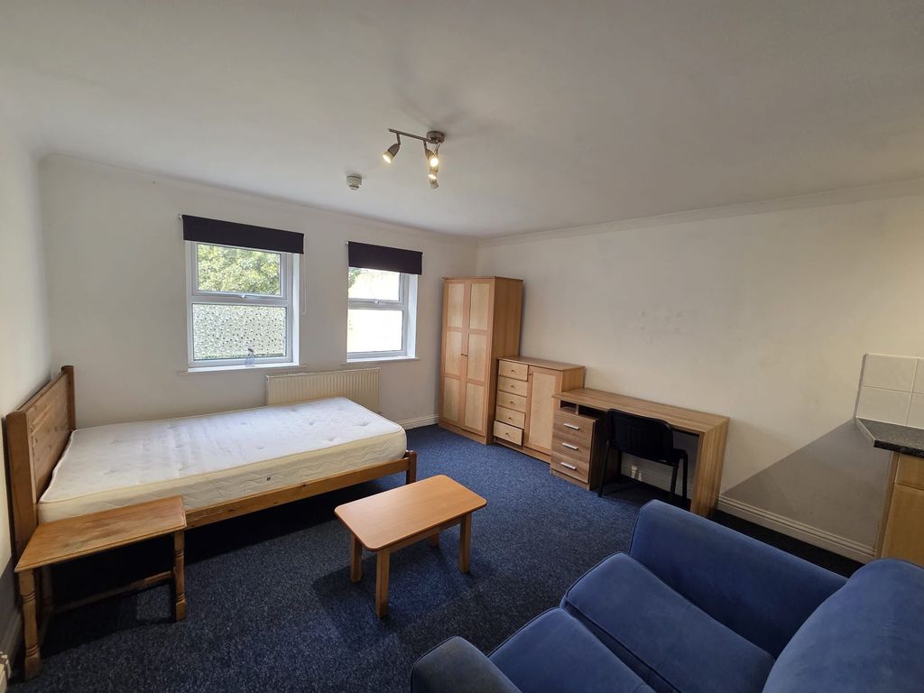 Property photo 3 of 4