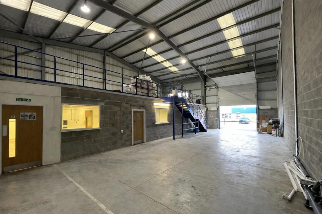 Property photo 3 of 8 Photo 2