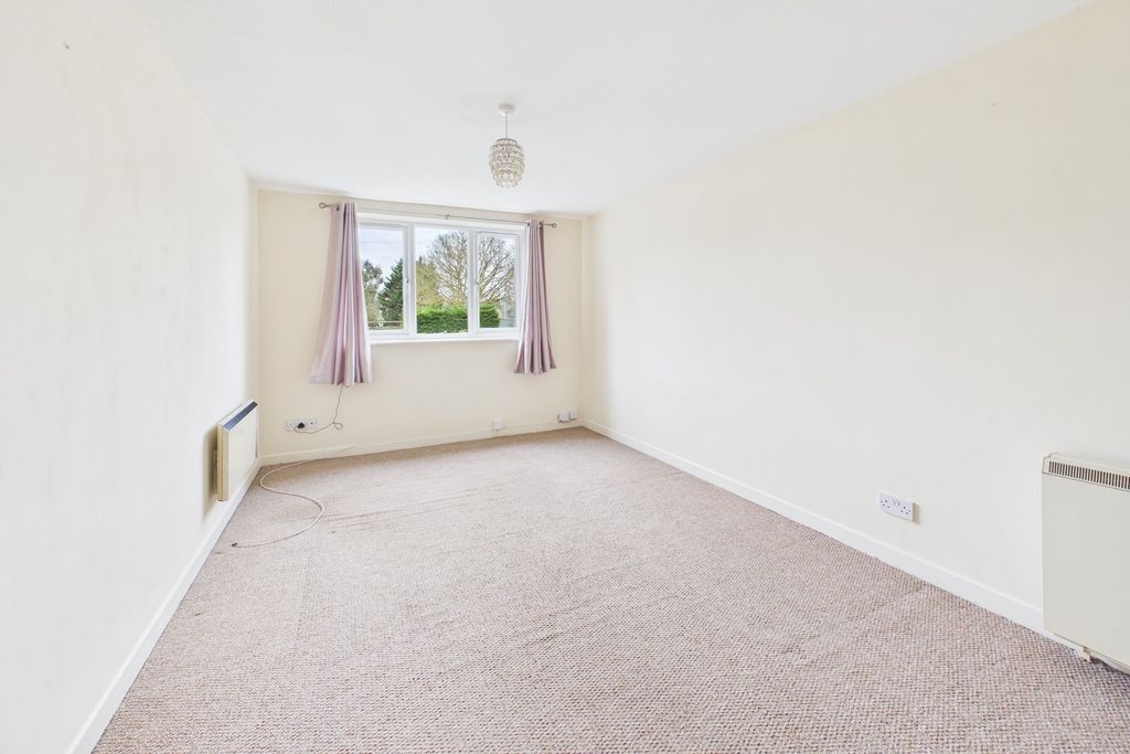 Property photo 2 of 12 Cam02545G0-Pr0576-Still003