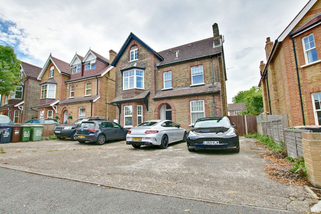 Property photo 1 of 8 3464010