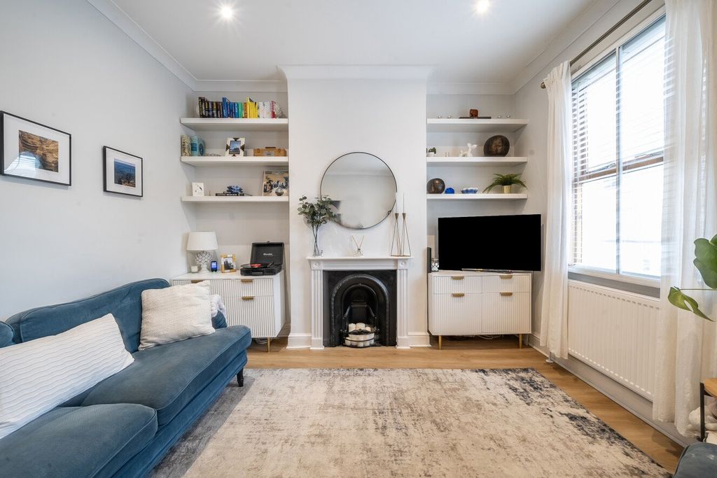 Property photo 2 of 21 Picture No. 25