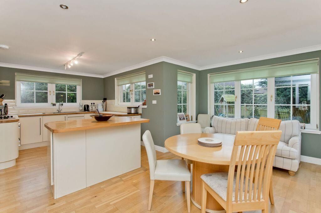 Property photo 2 of 35 4210961