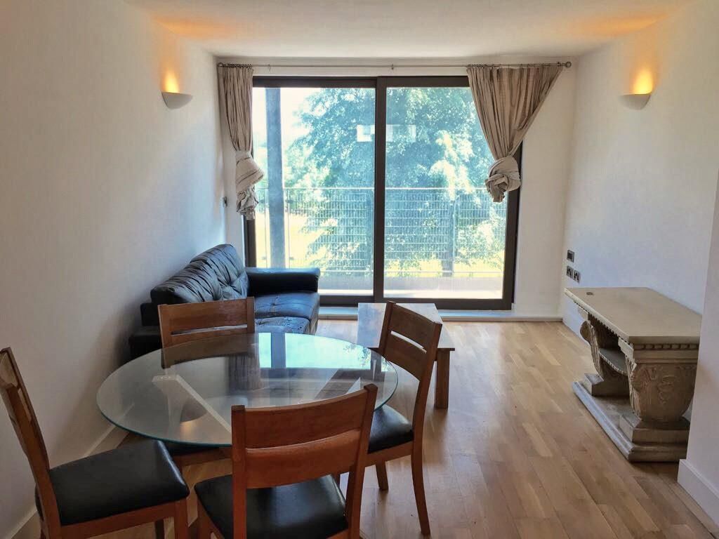 Property photo 2 of 7