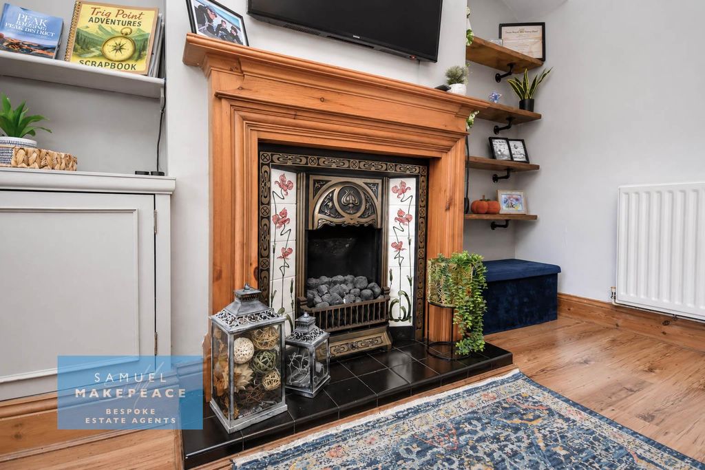 Property photo 3 of 18 Gallery