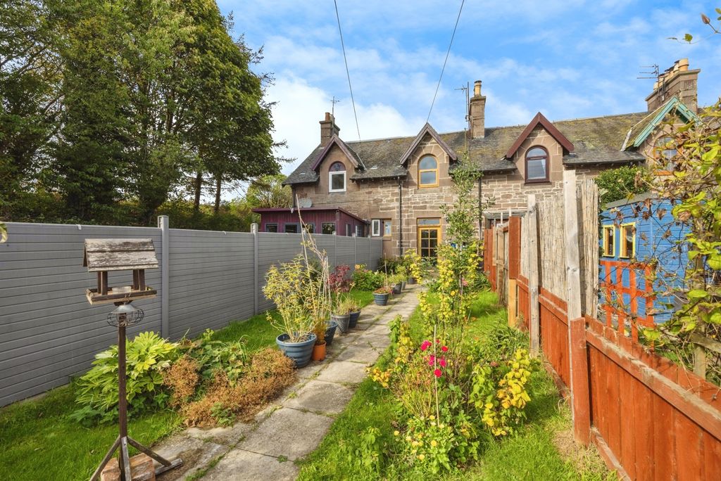 Property photo 1 of 20 External