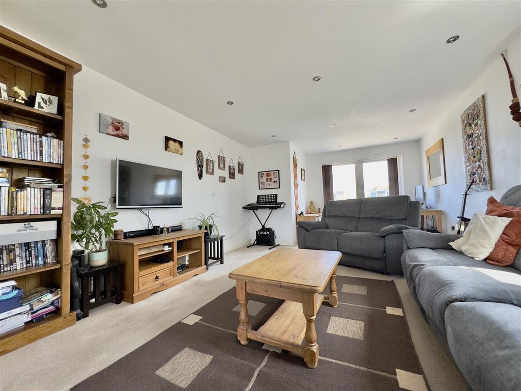 Additional image 7 of 4 bed end terrace house for saleLiskey Hill Crescent, Perranporth TR6
