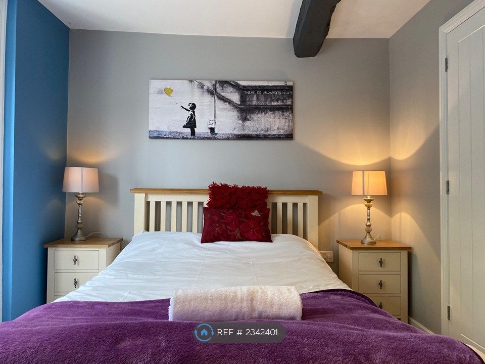 Property photo 1 of 35 Bedroom 1