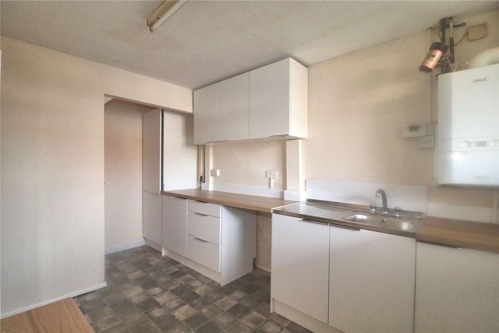 Property photo 2 of 10 Picture No. 19