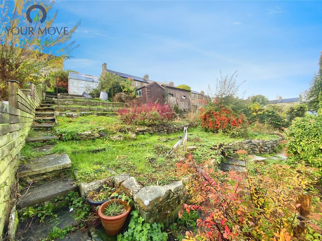 Property photo 2 of 20 Picture No. 11